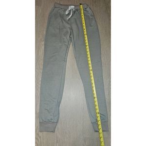 Women's Amazon Joggers Large